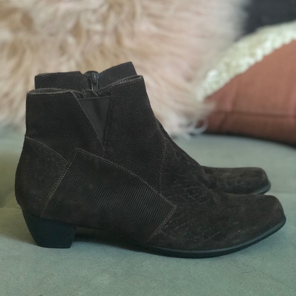 yeezy sesame size 12